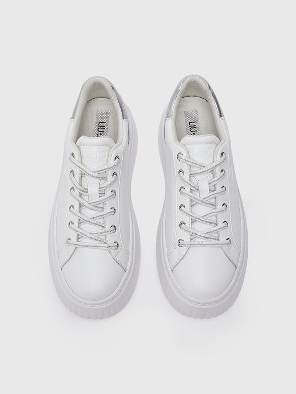White leather shoes - 5