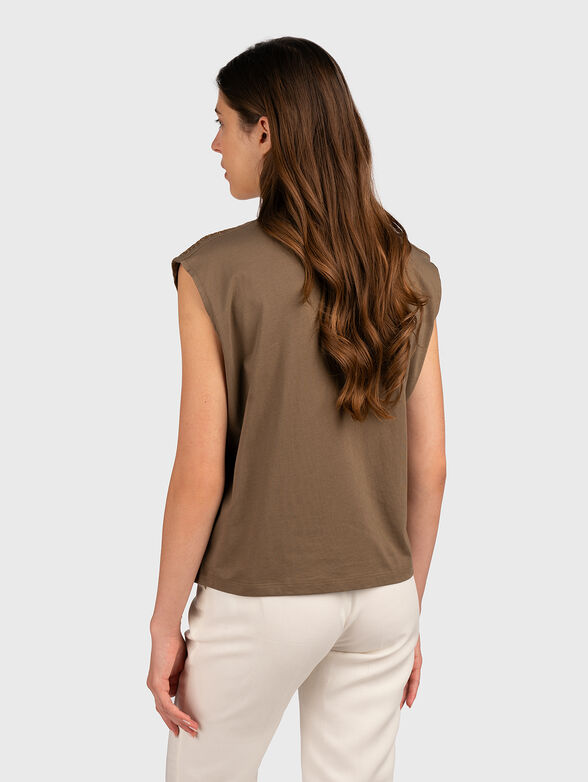 V-neck T-shirt with rhinestones - 3