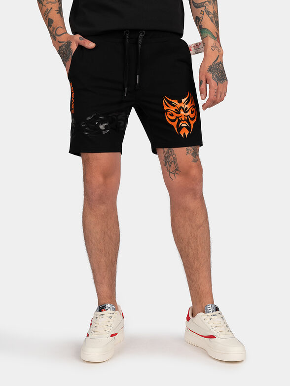 Black shorts with print - 1