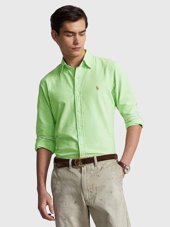 Памучна риза в зелен цвят с лого бродерия - 1