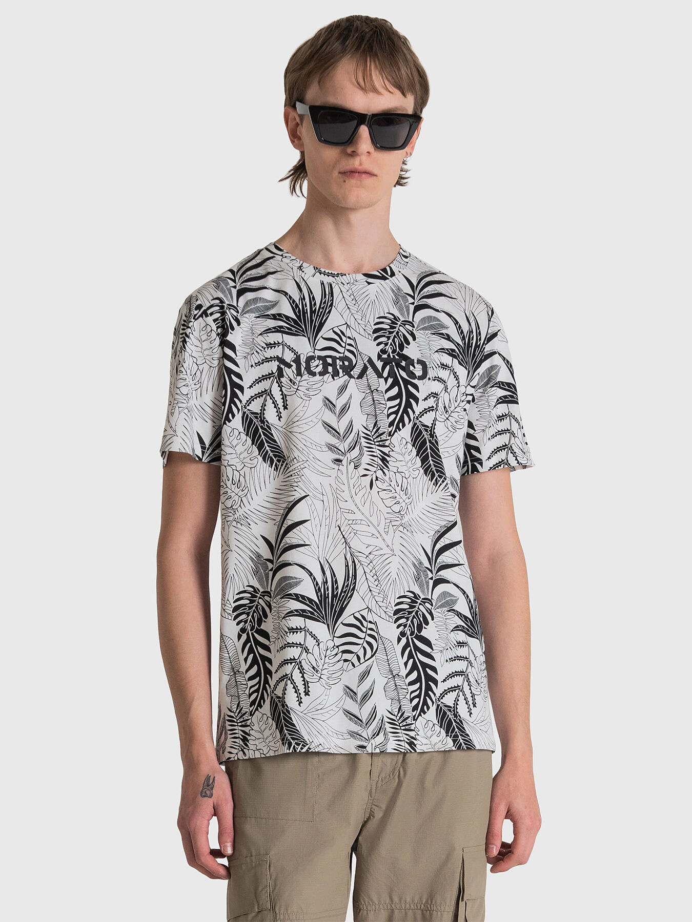 T-shirt with floral motifs brand ANTONY MORATO