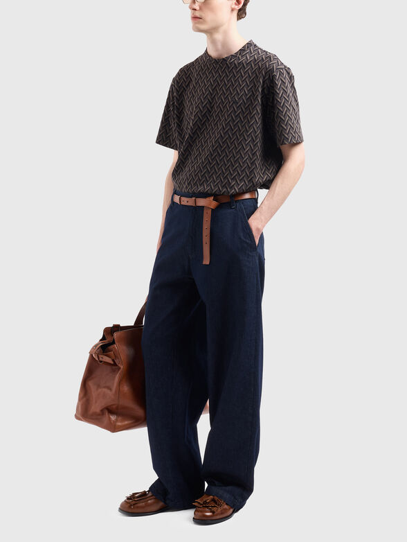 High-waisted jeans with wide legs - 4