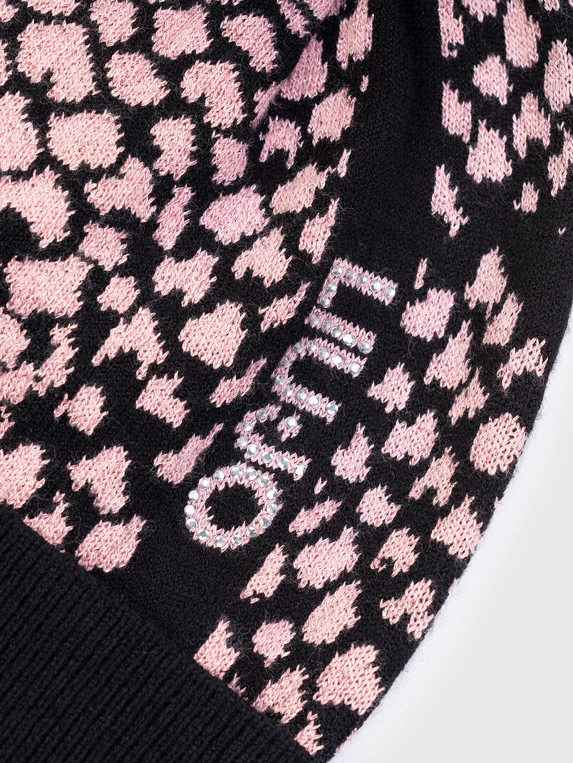 Knitted hat with animal print  - 3