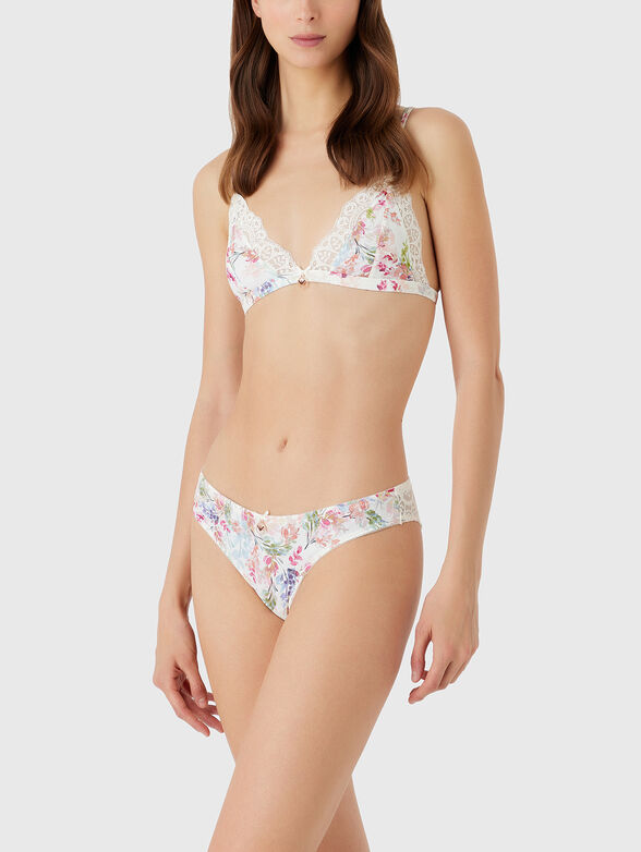 Bikini with floral accents  - 2