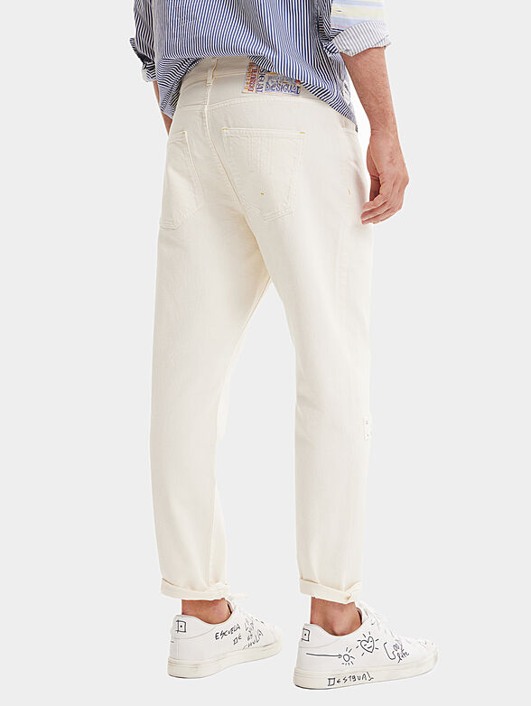 White jeans with contrasting embroidery - 2