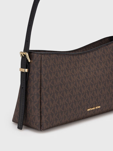 Bag with logo print and gold details - 4