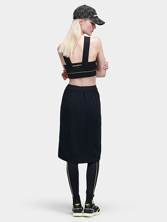Black skirt with contrast edging and slit - 2
