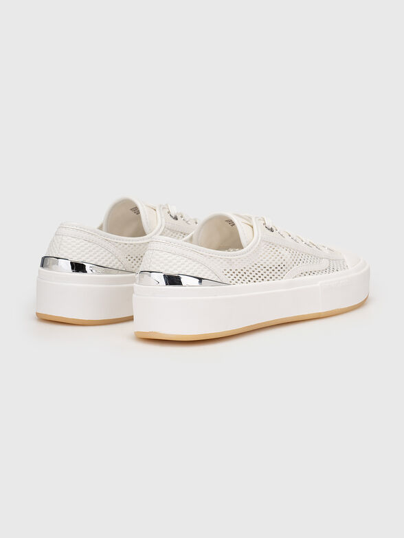 White sport shoes - 3
