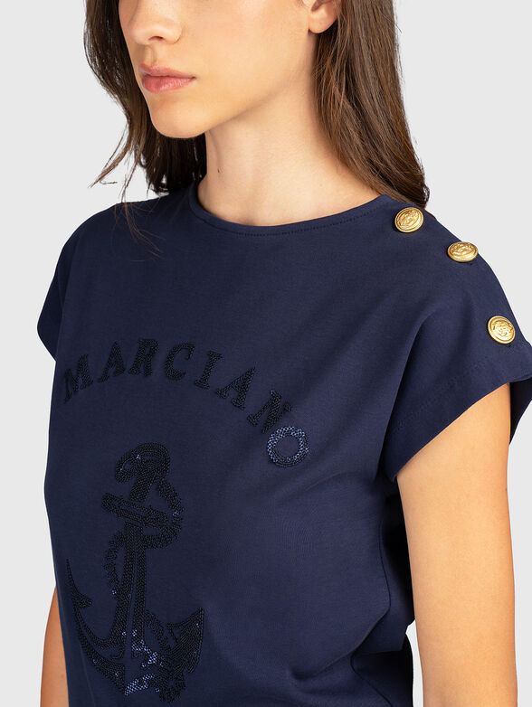 T-shirt with appliqu&eacute; sequins - 4