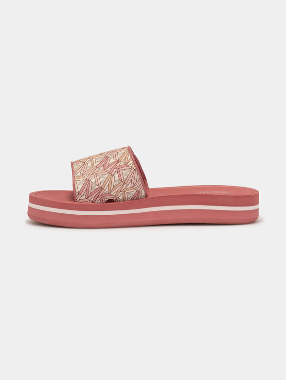 Pink slides with monogram logo print - 4