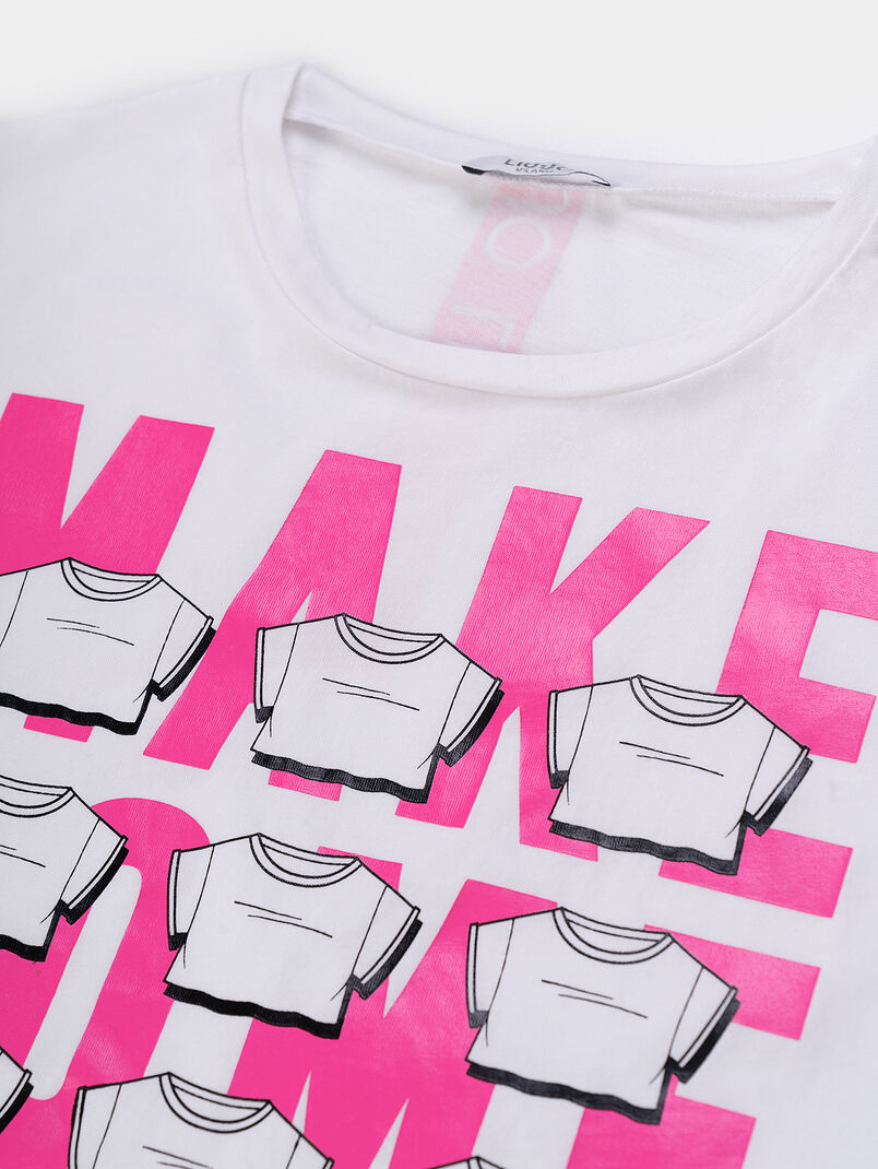 White T-shirt with attactive print - 3