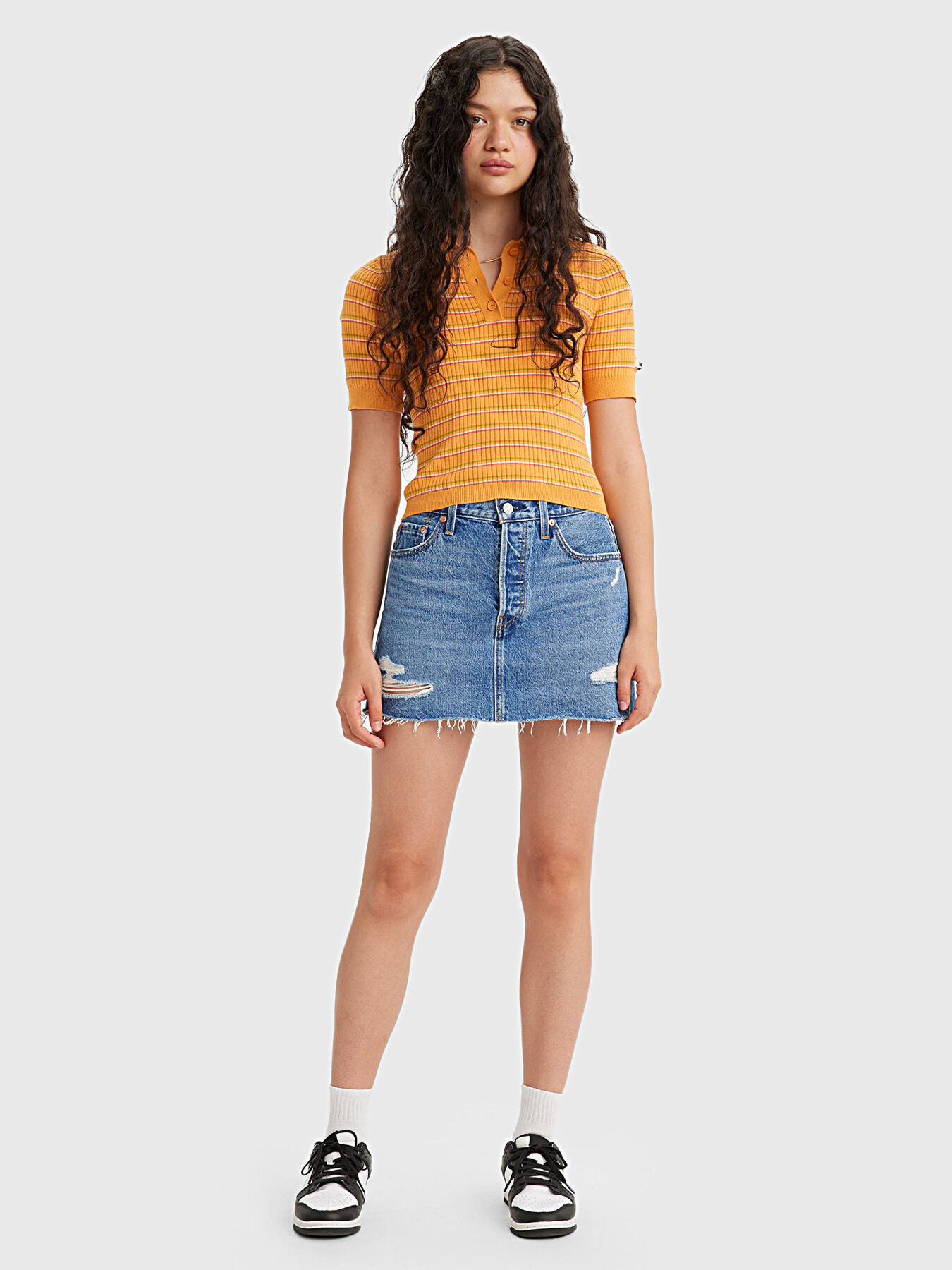 Levi's distressed denim skirt 2025