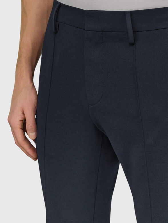 Slim-fit trousers with crease - 3