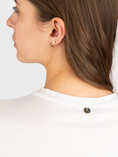 T-shirt with rhinestones in blue - 5