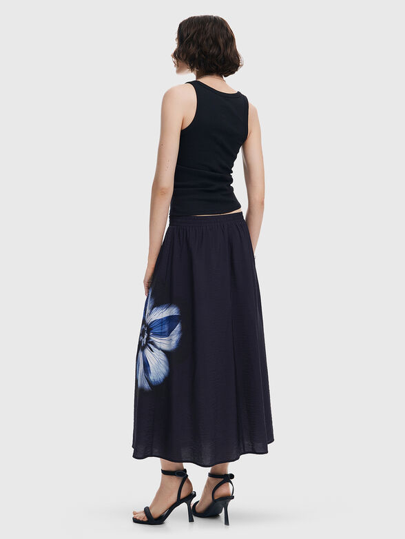 Skirt with floral accent  - 1