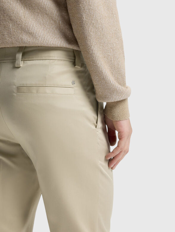 Beige trousers - 3