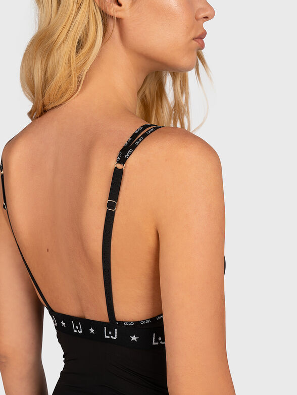 Black body with logo details - 4