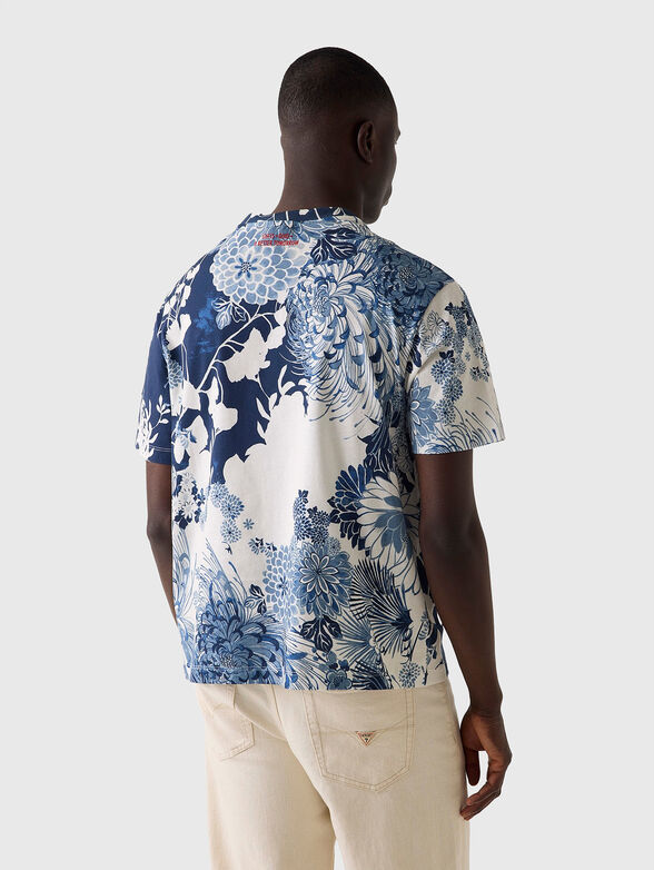 Cotton T-shirt with a floral print - 3
