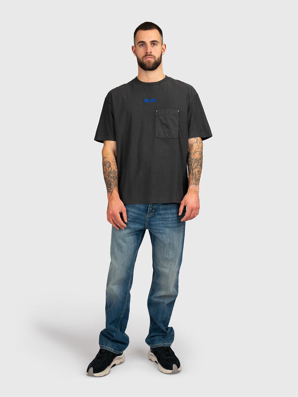 T-shirt with accent pocket - 2