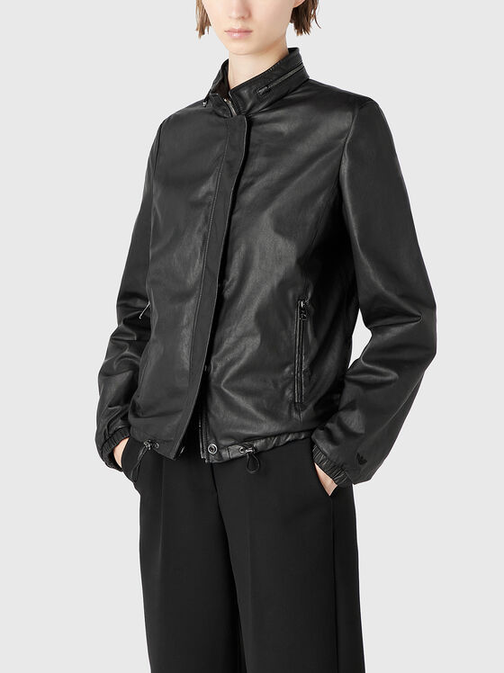 Кожено яке със сваляща се качулка - 1