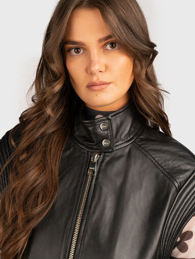Leather vest - 4