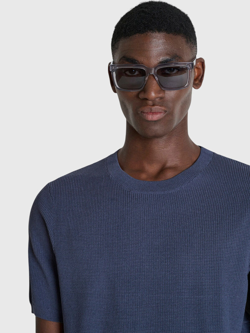 Short-sleeved sweater with an oval neckline - 3