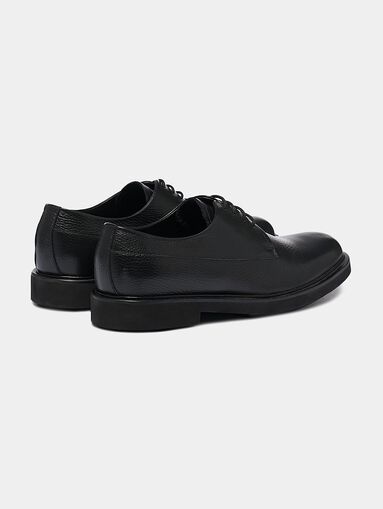 Leather shoes in black color - 3