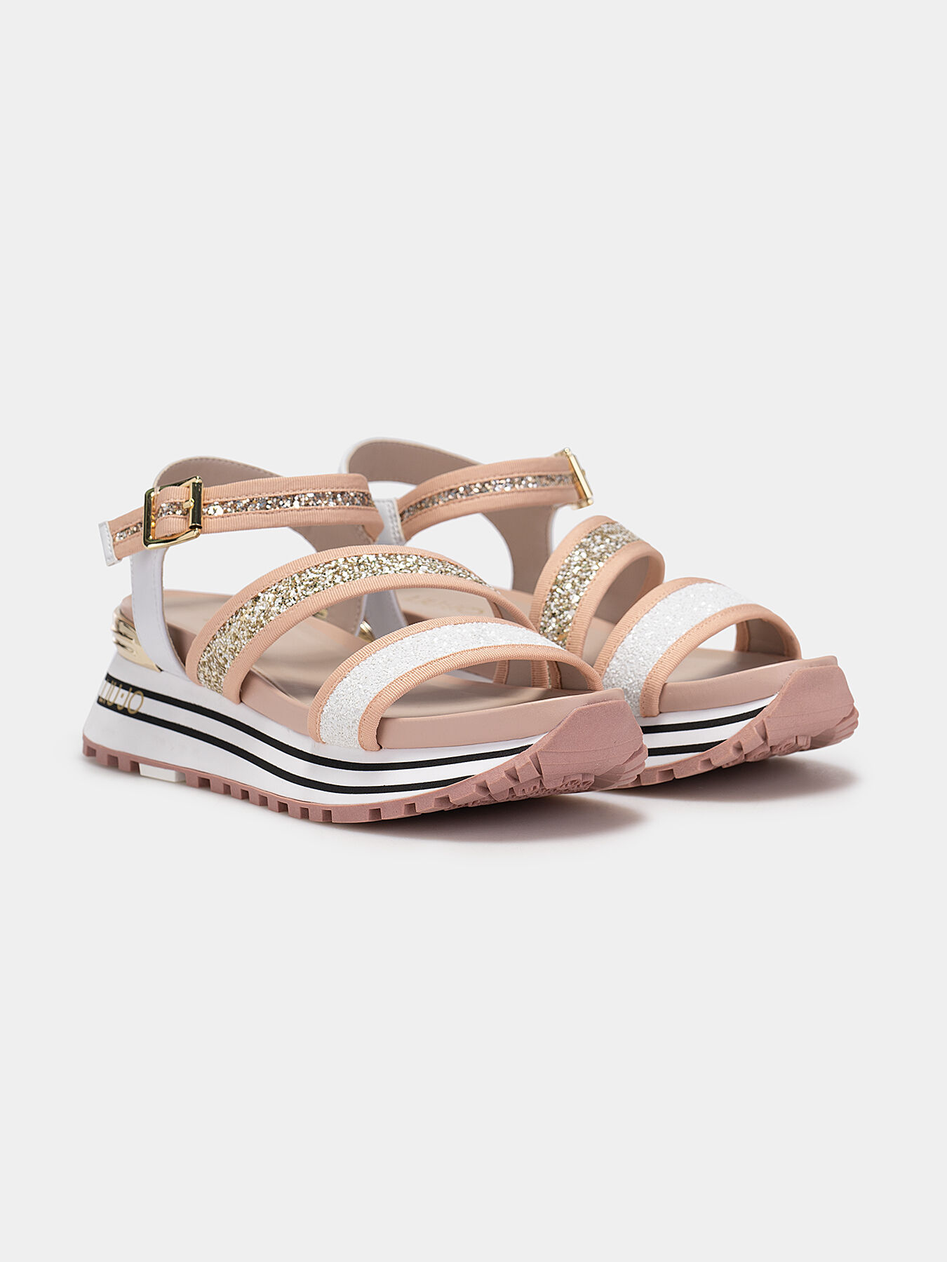 Sarenza wonders shop