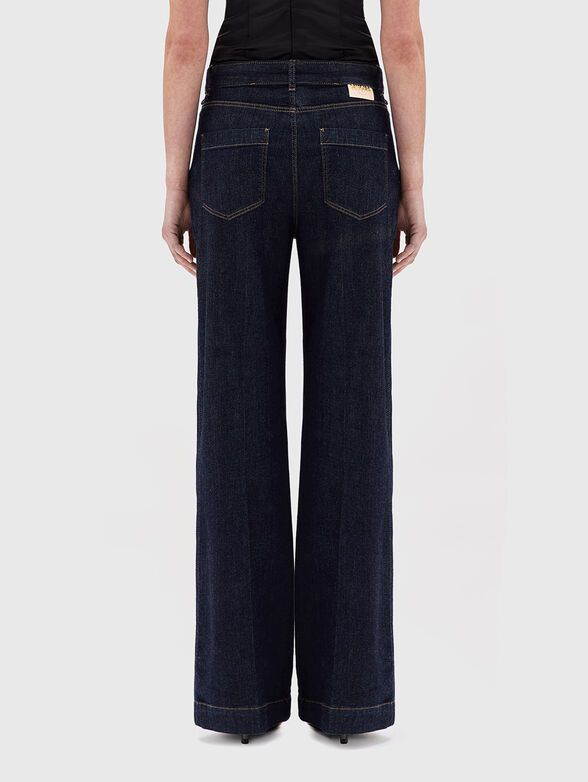 Straight jeans with floral detail - 2