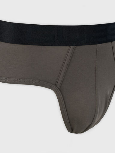 Set of three pairs of briefs - 4