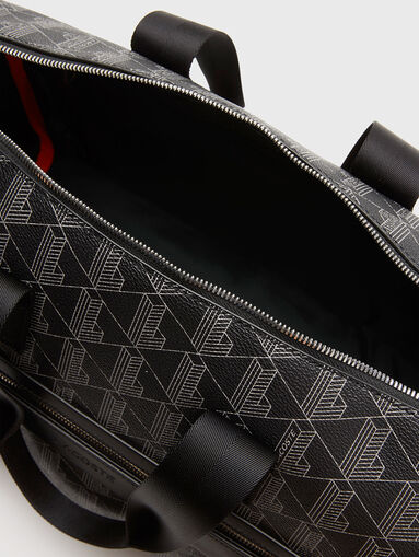 Black bag with monogrammed logo - 5