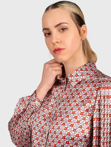 Satin shirt with floral print - 4