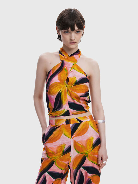 Short top with high neckline - 1