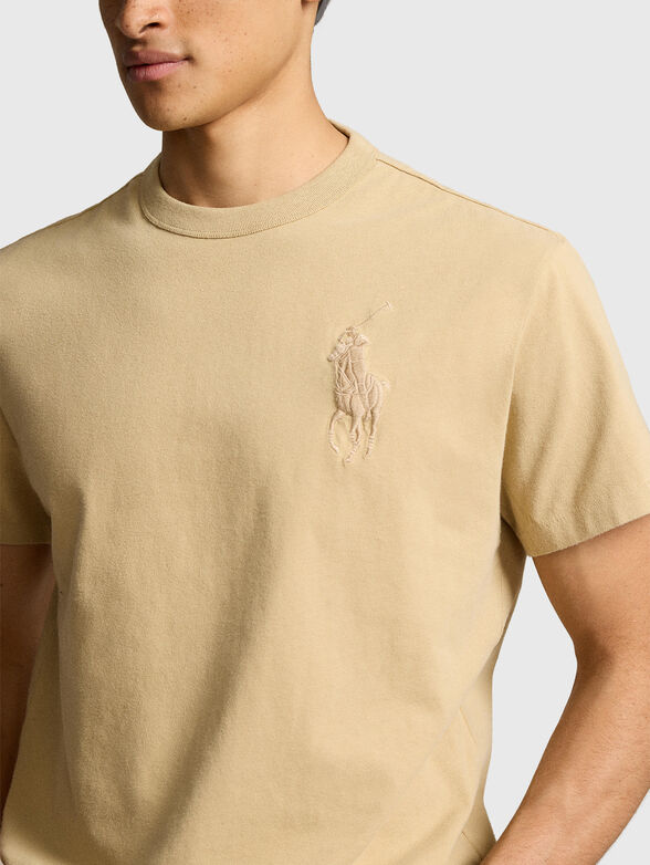 Beige T-shirt with logo embroidery - 3