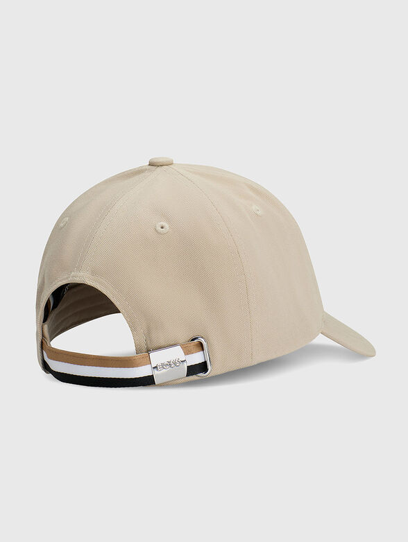 Baseball cap with logo - 3