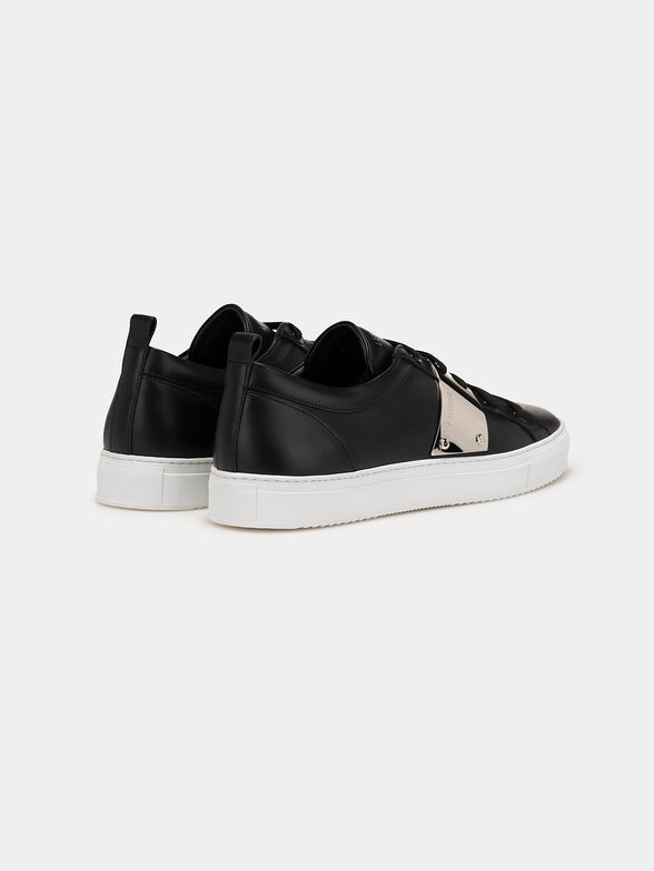 Black shoes with metal accent - 3