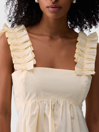 Maxi dress with ruffles - 4