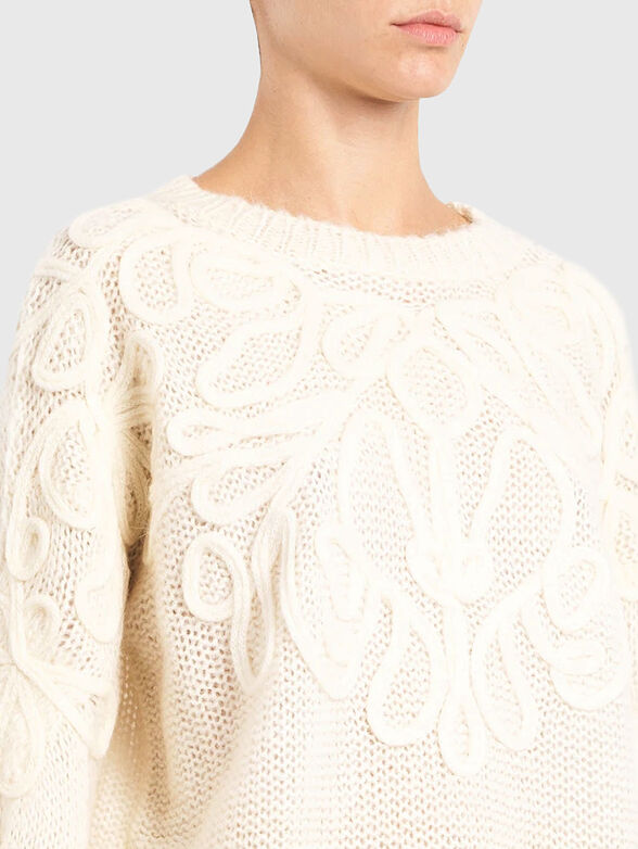 Oversized crew neck sweater with embroidery - 3