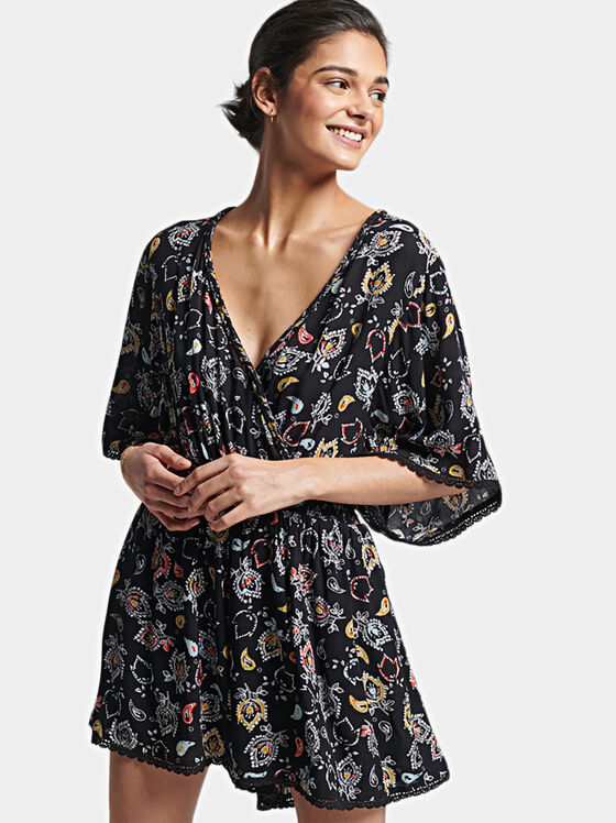 Черен гащеризон с цветен принт - 1