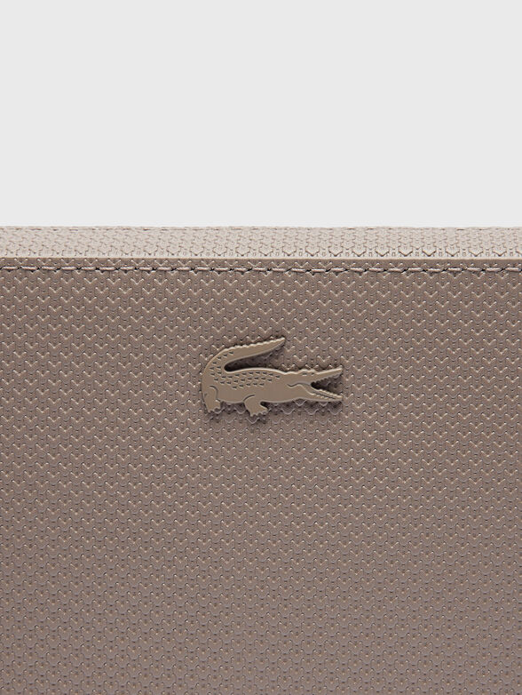 Small leather bag with saffiano effect - 5