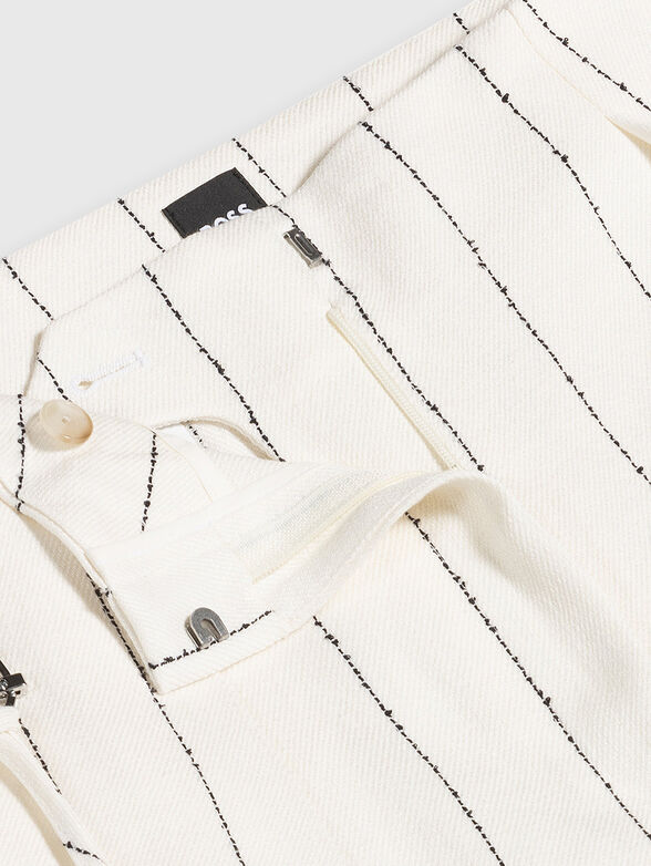 High-waisted linen trousers - 2
