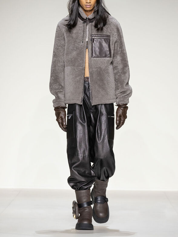 Double faced leather jacket with pockets - 6