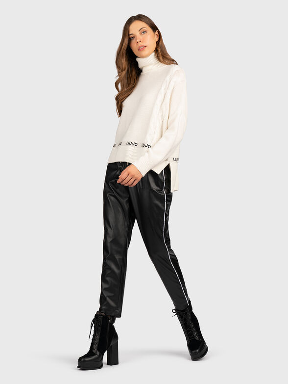 Black sweater with logo details - 2