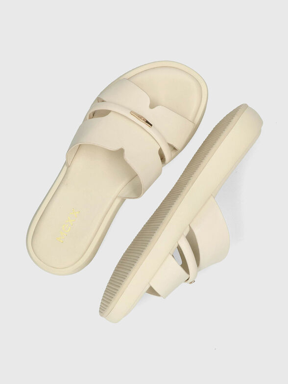 LOTUS II PACHA slides with logo - 6