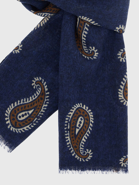 Wool scarf with paisley motifs  - 2