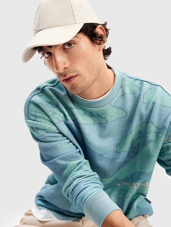 Blue sweatshirt with landscape design - 4