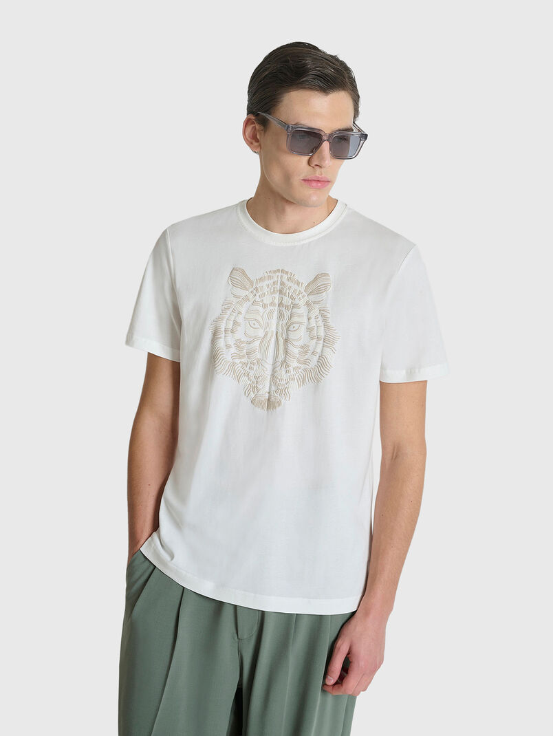 Cotton T-shirt with a print  - 3