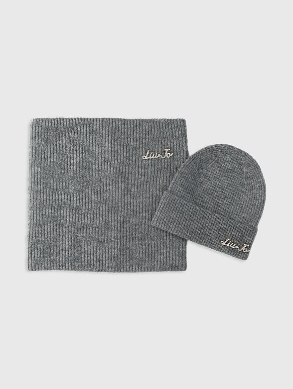 Scarf and hat set with logo accent - 1