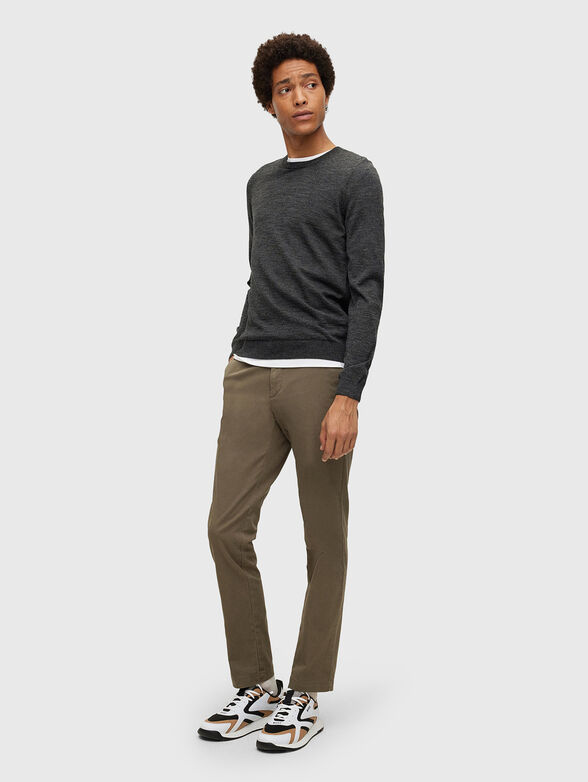 Wool sweater in gray - 2