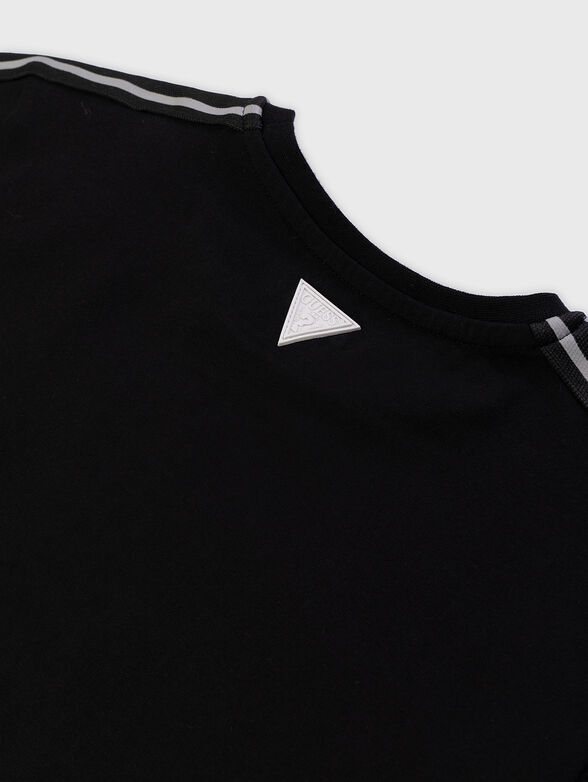Black t-shirt with logo - 4